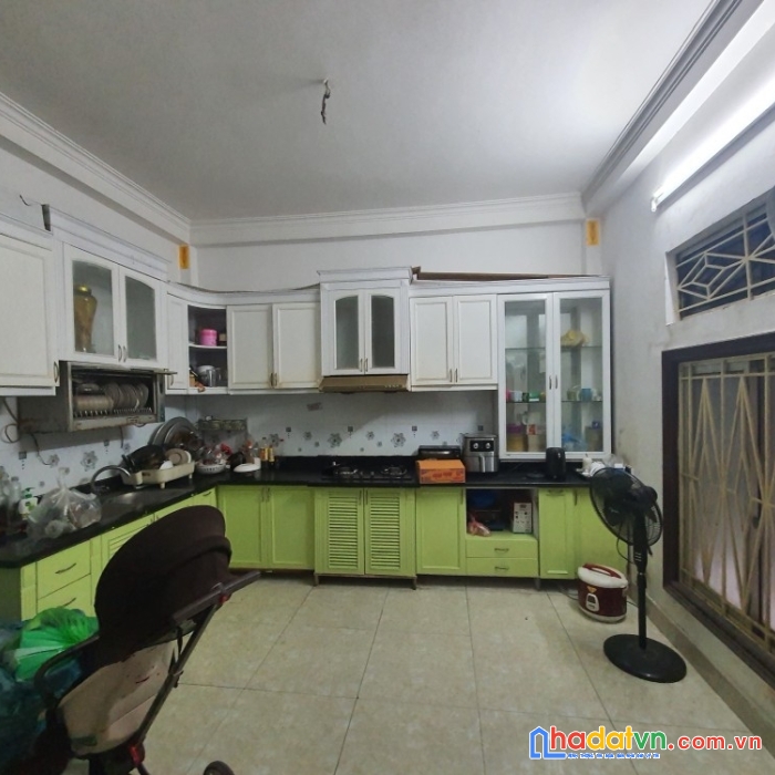 Bán nhà phố vĩnh phúc, ba đình, ngõ thông, 45m2, 4.5m giá nhỉnh 5 tỷ.