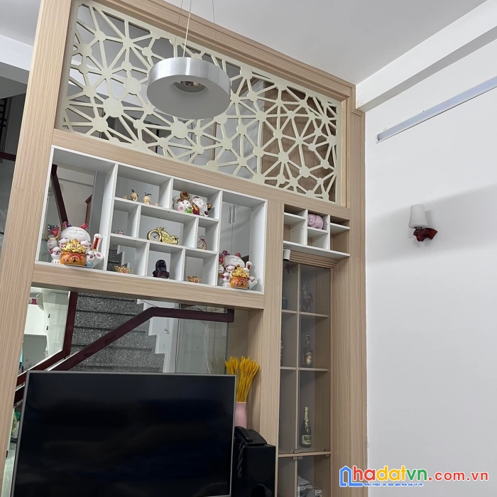 Tân bình 65m2 4 tầng 5 phòng ngủ chỉ 5.9 tỷ