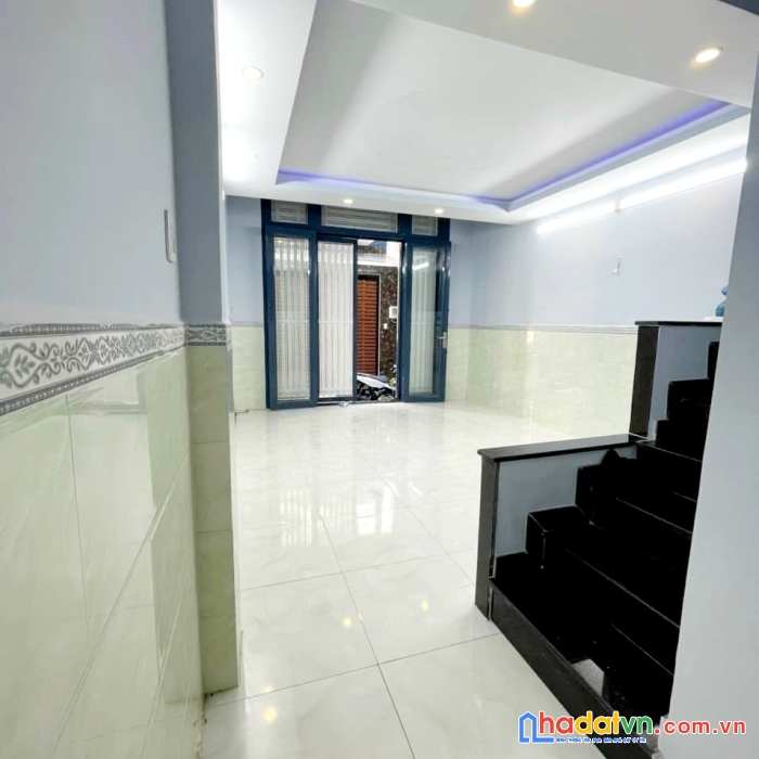 Hot_ bán nhà đẹp tân quý, tân phú, mới đẹp, 5 tầng btct , chỉ 4.29 tỷ