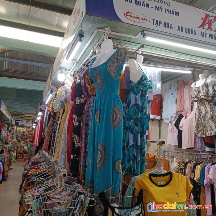 Cần sang nhượng lại quầy hàng quần áo tại chợ đống đa - đà nẵng