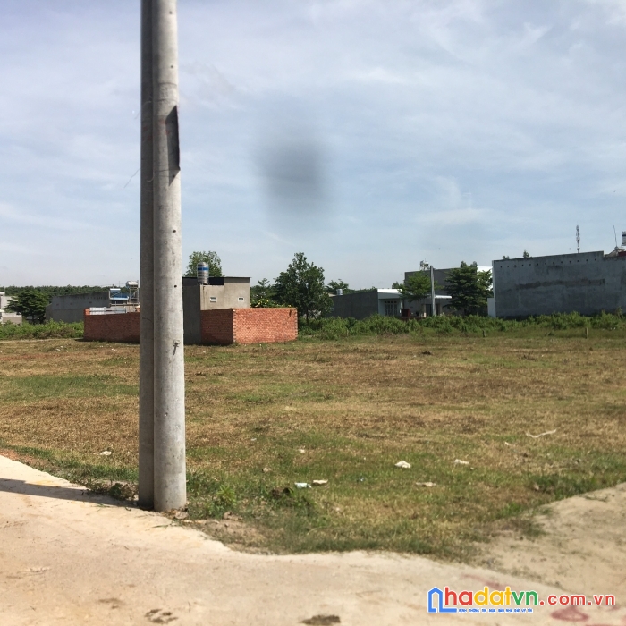 – đất giá rẻ địa chỉ : ấp tấn phát- xã đồi 61, huyện trảng bom – tỉnh đồng nai