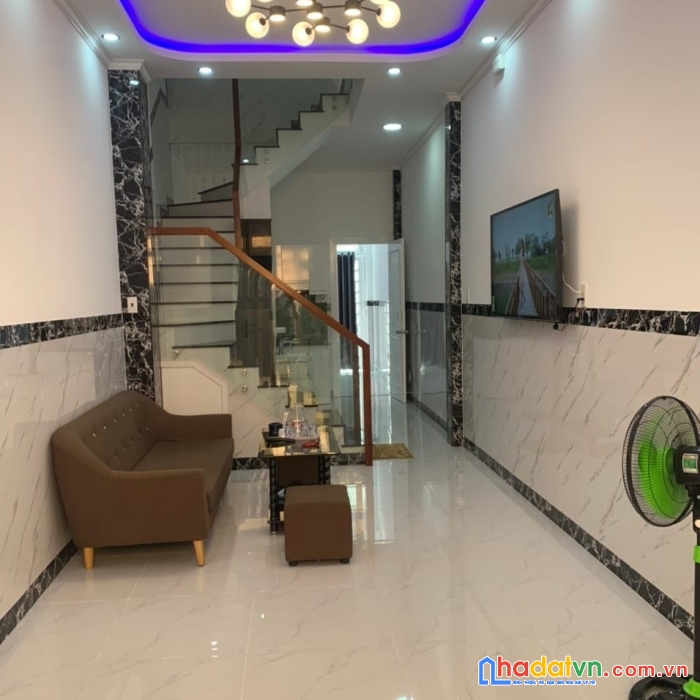 Bán nhà nguyễn kiệm- xe hơi đậu cổng- 3 tầng full nội thất-5.59 tỷ