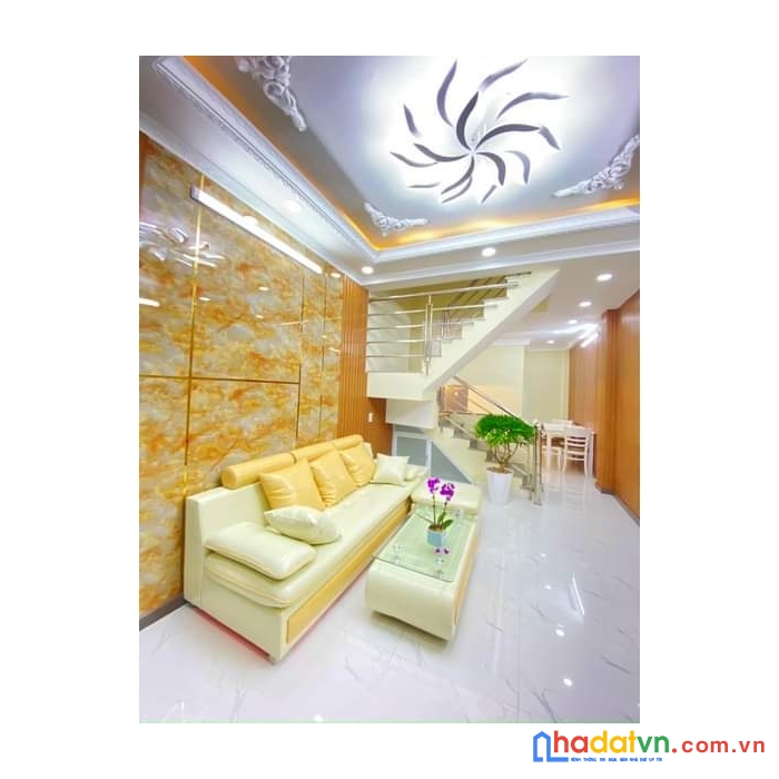 Nhà bè hẻm 8m- nhà 3 tầng 4pn chỉ 3.1 tỷ