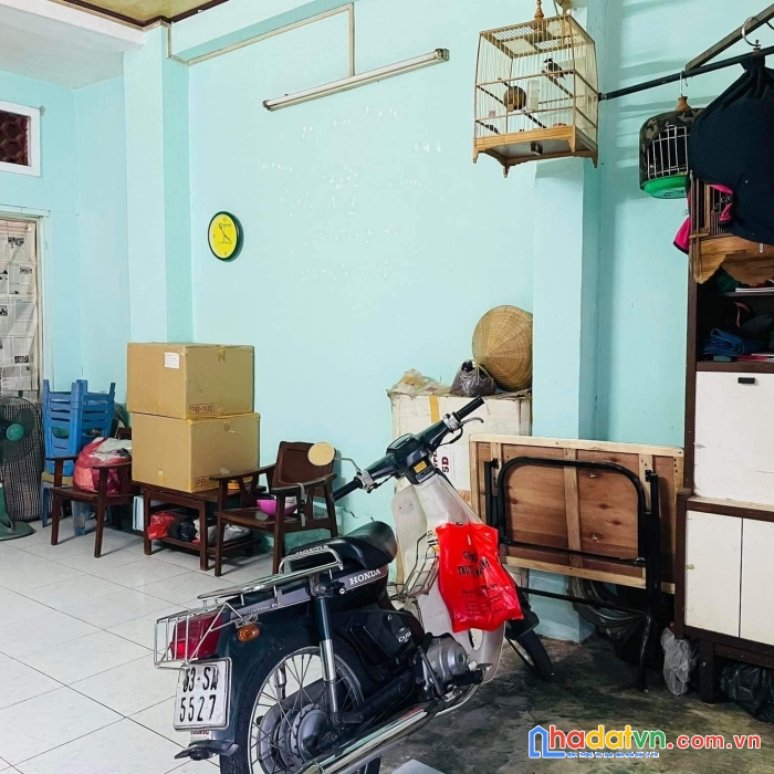 Hẻm ba gác – dt 5 x 9m  - quận 4 – 3tầng –5.5 tỷ