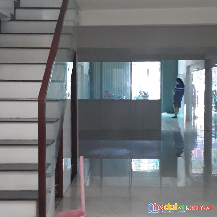 Bán nhà mặt tiền kinh doanh âu cơ, 4 tầng, 100m2 giá chỉ 18 tỷ.