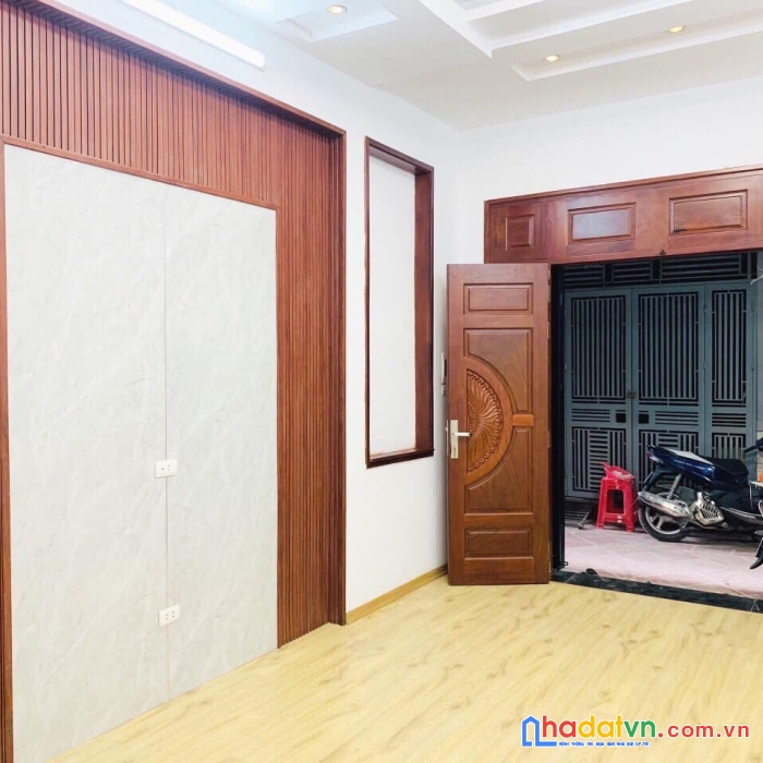 Nhà mặt phố - ở luôn - ô tô tránh - kinh doanh đỉnh