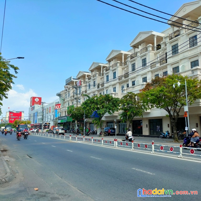 Chủ kẹt tiền, cần bán gấp nhà nguyễn văn lượng- 3 tầng-6.59 tỷ