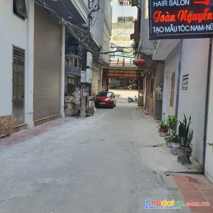 Bán đất  phường  phố mỗ lao , 33m2, lô góc, đường thông và rộng,   giá  2.99 tỷ