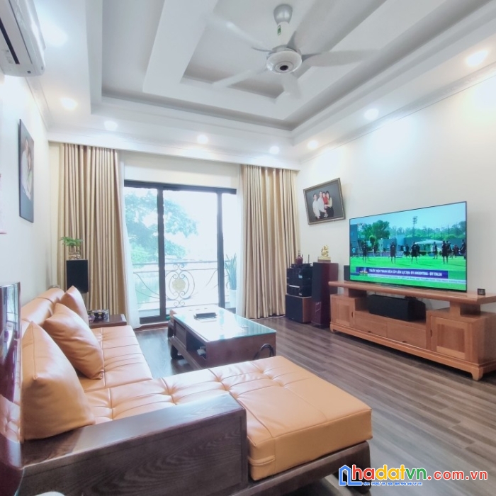 Bán nhà gấp xuân đỉnh 325m2, 3 tầng, mặt tiền 8m, giá 14 tỷ.
ỷ.