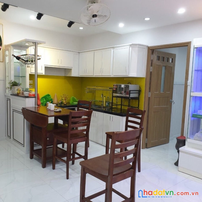 Nhà 2 tầng khuông việt, hẻm xe hơi giá 4 tỷ 950, ở ngay