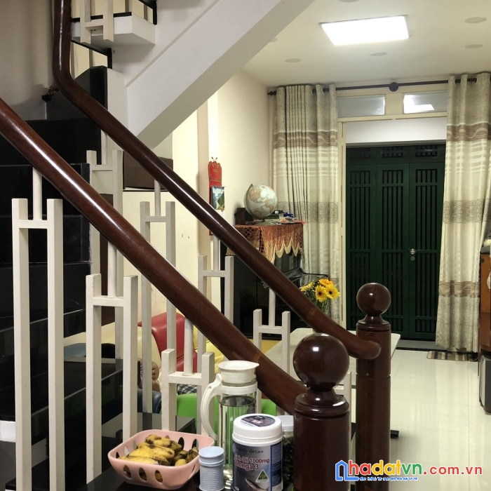 Nhà trần quốc thảo cần bán, dtsd 54 m2, hẻm thông, mt 20m, 7 tỷ