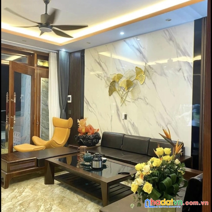 Phố tây sơn, dt 158m² x 7 tầng, thang máy, king doanh, làm văn phòng, 23 tỷ 8