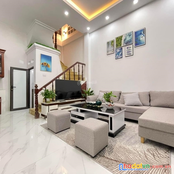 Bán nhà mặt phố nguyễn huy tưởng, thanh xuân - nhỉnh 3 tỷ, nhà siêu hiếm, 6 tầng hiện đang cho