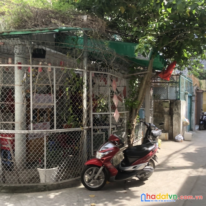 Bán nhà hẻm xe hơi cách mạng tháng tám, quận tân bình, 104m2, 2 tầng
