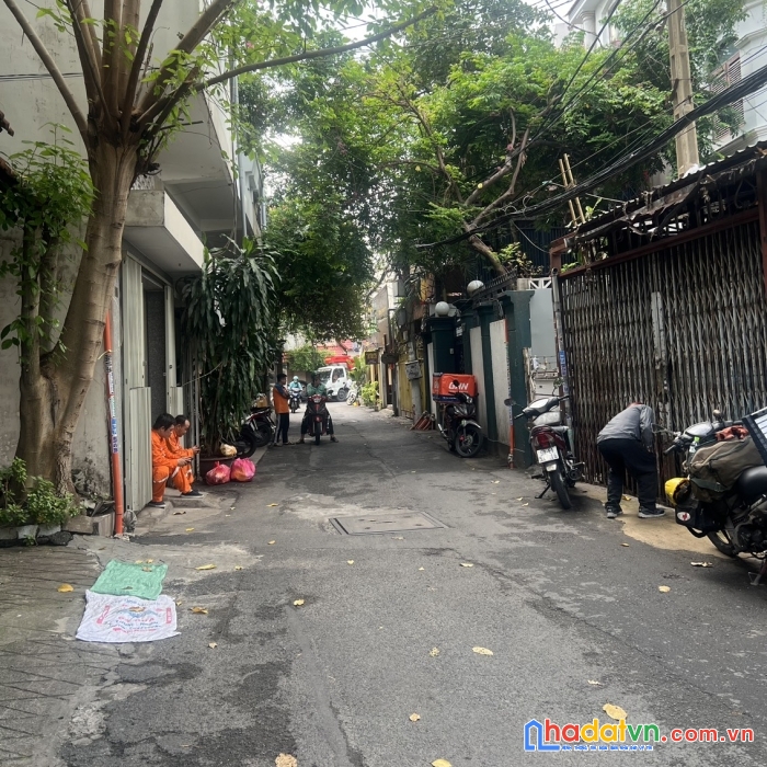 Mặt tiền phú nhuận, ngay nguyễn văn trỗi, 39m2 (5 x 8), 3 tầng đẹp, vị trí kinh doanh. giá 7.9 tỷ