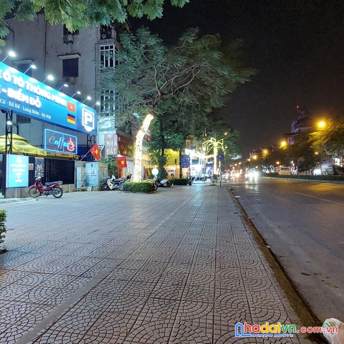 Lô đất vị trí đẹp, hình thửa hoa hậu, phố nguyễn văn cừ, diện tích 170m2, mặt tiền 12m.
