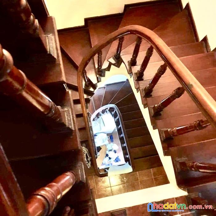 Cần bán nhà phố thạch bàn, 141m2, 4 tầng, mt: 6m, cách đường ô tô tránh 20m, giá 6 tỷ 5