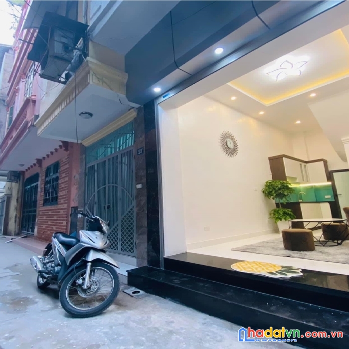 Bán nhà tam trinh - mai động. ngõ rộng thênh thang. 30m x 5 tầng. 3 tỷ có thương lượng