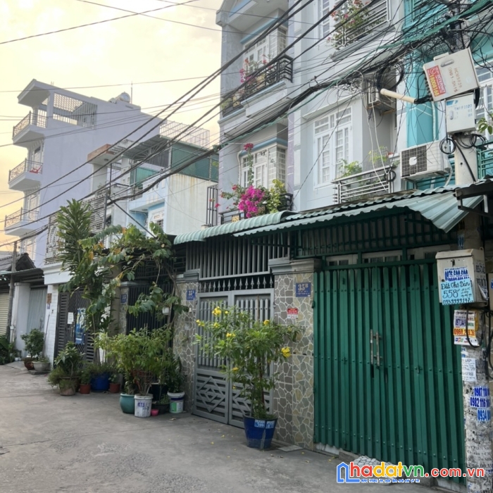 Chính chủ cần bán căn nhà nhỏ siêu đẹp sổ hồng chung mặt tiền hiệp thành 33 quận 12
