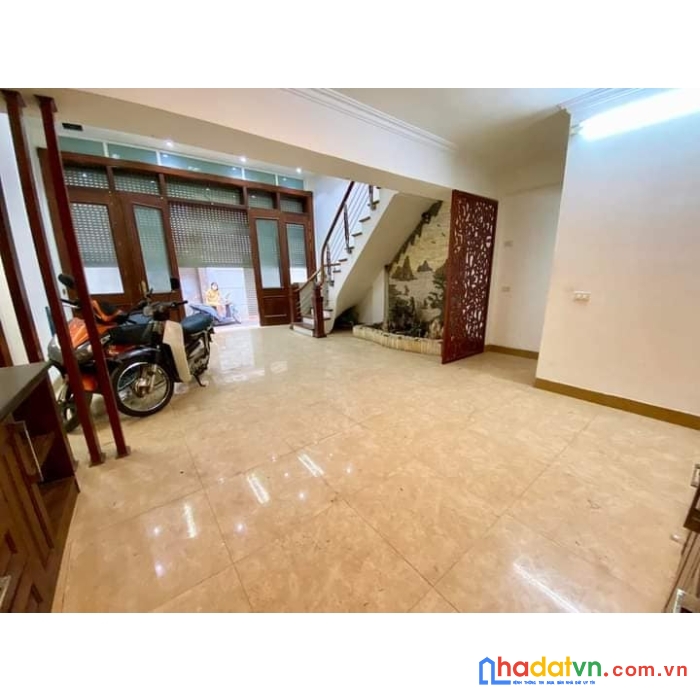 Cc bán nhà lê trọng tấn - tx . 60m2 , 7 tầng , mt 6m . nhỉnh 10 tỷ