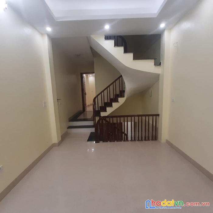Bán nhà tổ 2 đa sỹ - hà đông, 40m2, 4 tầng, mặt tiền 3.5m, cách đường ô tô 8m, giá 4.35 tỷ