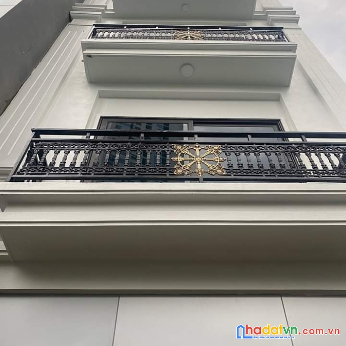 Bán nhà đường chiến thắng, 45m2, 4 tầng, ô tô đỗ cửa, giá 5.75 tỷ