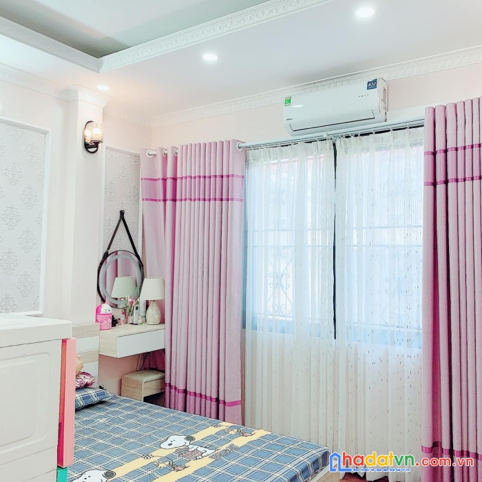 Bán nhà tân thụy, long biên, siêu biệt thự, 52m2*6t, 7.3 tỷ.