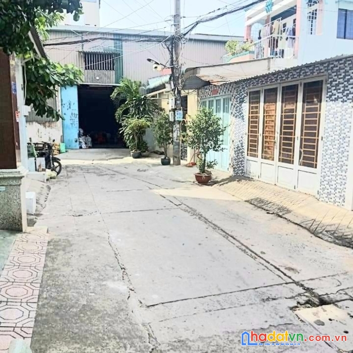 Bán nhà hẻm xe hơi né, đường chiến lược, 4x22. bình tân, giá 5.95 tỷ