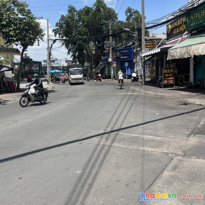 Mặt tiền đường tân thành giáp tân bình, 1 trệt 2 lấu st