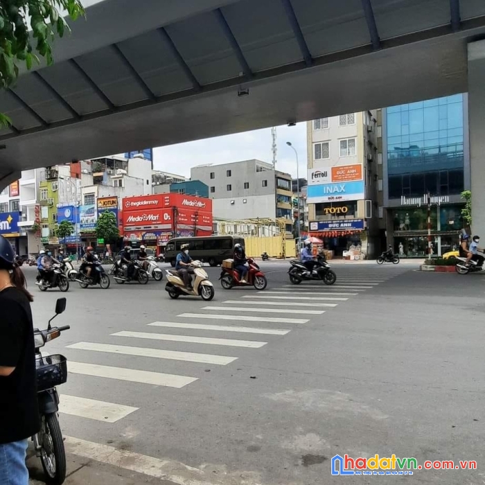 Bán nhà mặt phố  trần hưng đạo 100m2 chỉ hơn 26 tỷ hoàn kiếm