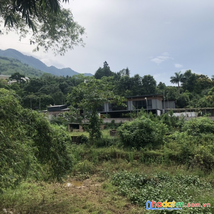 Bán đất bám hồ lớn tại hòa lạc,nhìn sang nhà của tớ