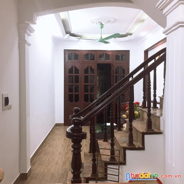 Bán nhà nguyễn văn cừ, ngõ rộng ô tô tránh, 86m2*6t, 11.8 tỷ.