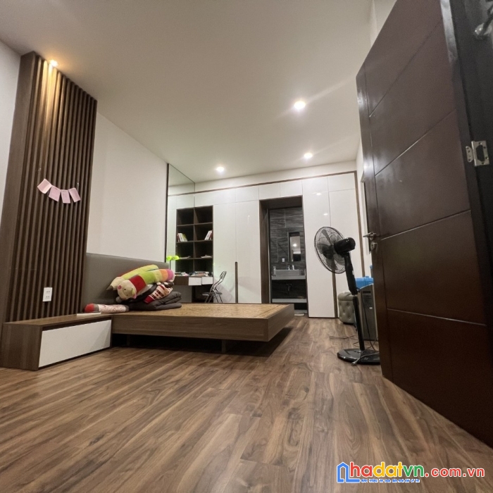 Nhà đẹp 4 tầng, hxt tân quý, tân phú, 4pn, 8.5 tỷ , 0976693645