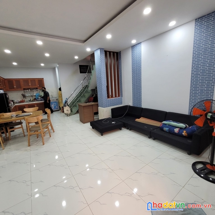 Nhà mt tân thới hiệp 180m2, bank dí sát bán bất chấp