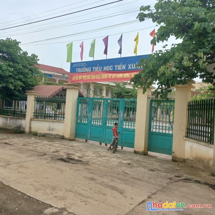 Một mảnh đất tiệnkinh doanh tại thôn miễu gần trường tiểu học tiến xuân có 2 mặt tiền  đầu tư lợi