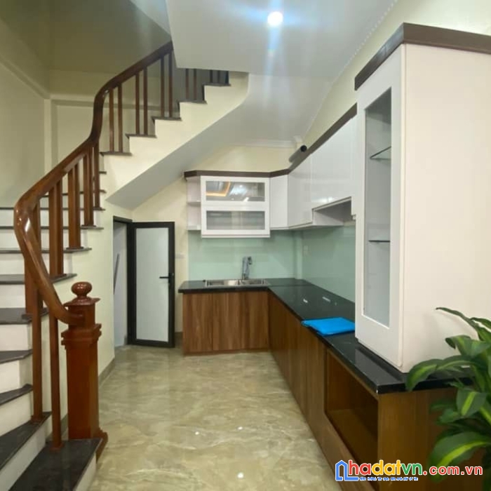 Bán nhà cầu giấy – nhà đẹp, gần phố, tiện ích tràn ngập– 35m2, 5t, chỉ 3.5 tỷ