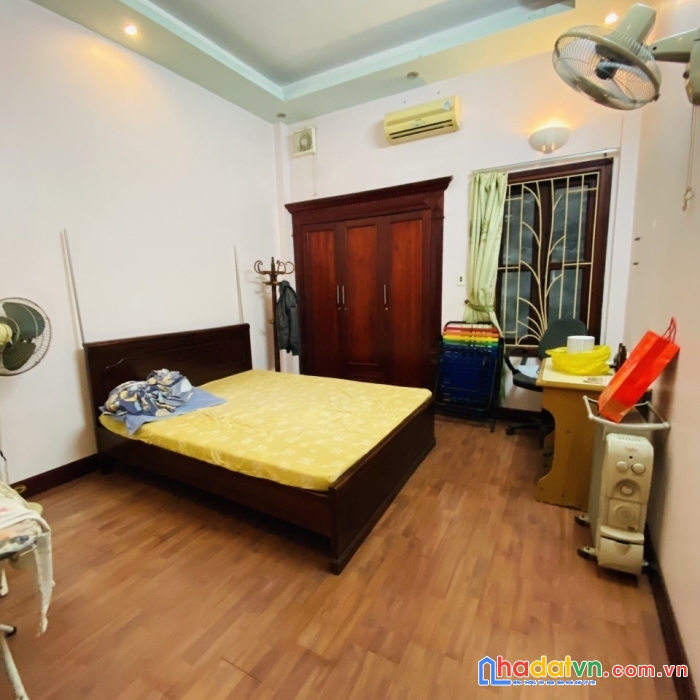 Phố trung kính, ô tô đỗ cửa, dt 61m² x 4 tầng, nhỉnh 9 tỷ
