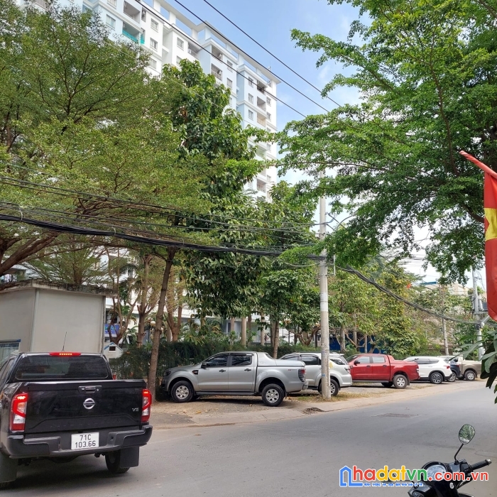 Mặt tiền 5.5m gần cc đạt gia sunview 147m2 cây keo 17.5 tỷ