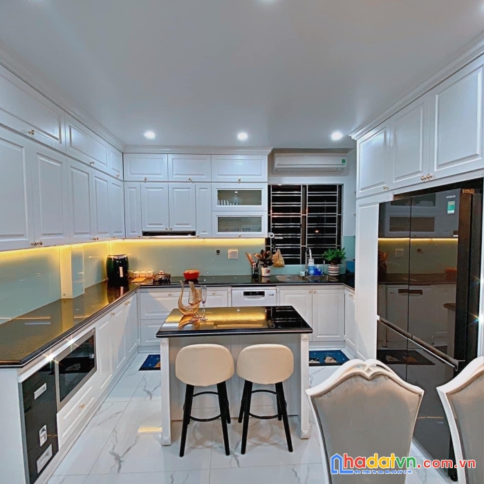 Bán nhà đội cấn-ba đình-50m2-giá 5.4 tỷ-nhà đẹp ở ngay-giao thông thuận tiện