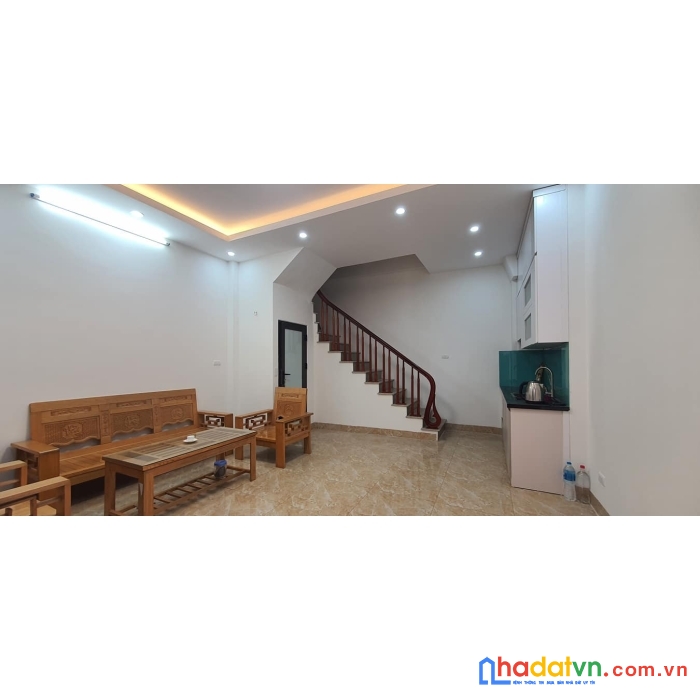 Bán gấp nhà tôn thất tùng 30m x 5 tầng 4.65 tỷ