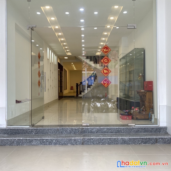 Bán nhà mặt tiền kinh doanh tân sơn nhì, tân phú 81m2, 2 tầng giá chỉ 14 tỷ 9.