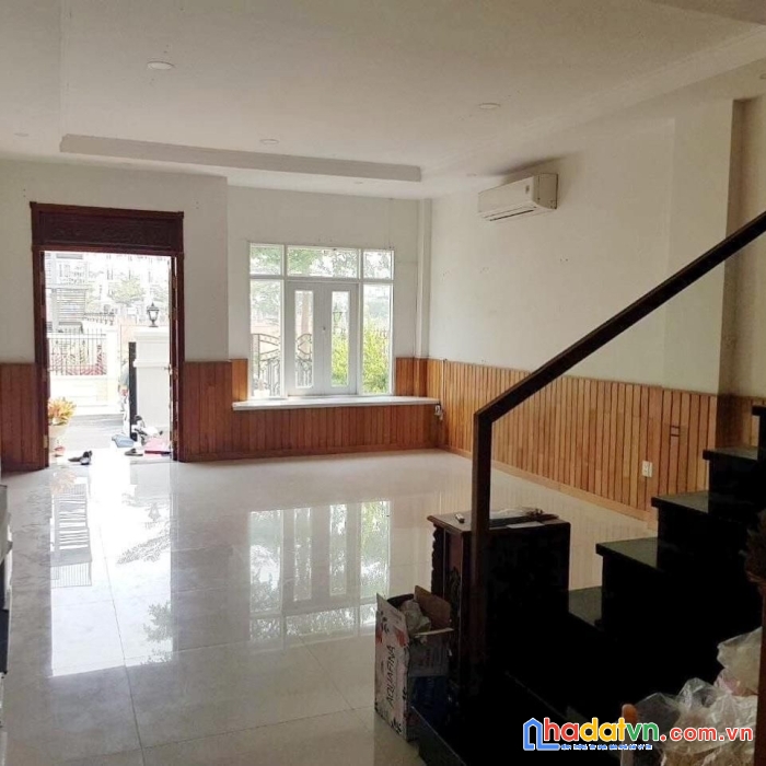 Bán nhà 3 tầng lê văn quới, 4 phòng ngủ, hẻm 6m giá chỉ 7 tỷ4