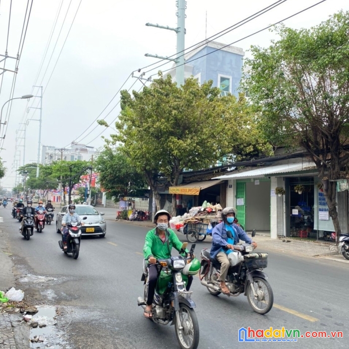 Bán nhà mặt tiền đường âu cơ, quận tân bình, 101m2, 15.5 tỷ .