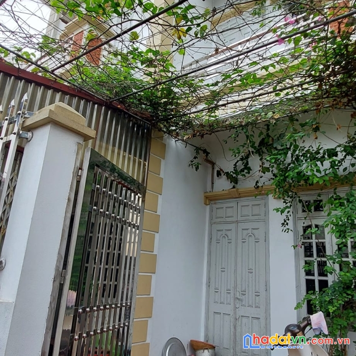Bán nhà phú diễn, dt 80m2, mt 8m, ngõ rộng, sổ đẹp, đầu tư quá ngon, giá 4 tỷ