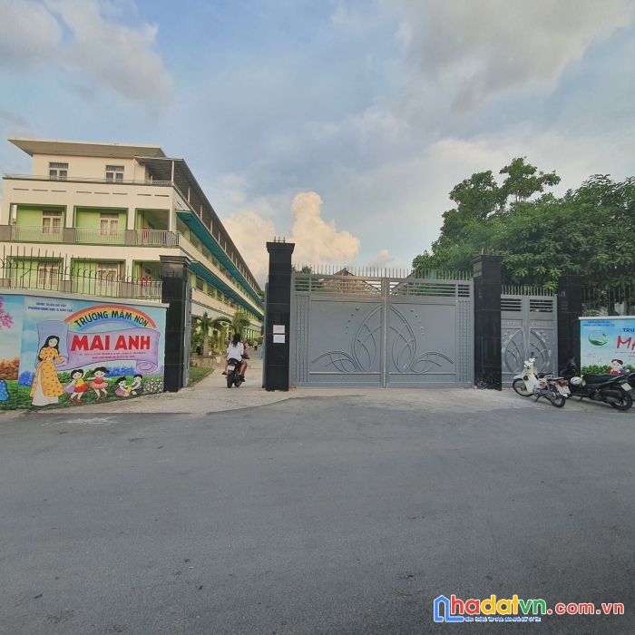 Bán nhà c4- tặng ngay lô đất 65m2- giá 5.9 tỷ