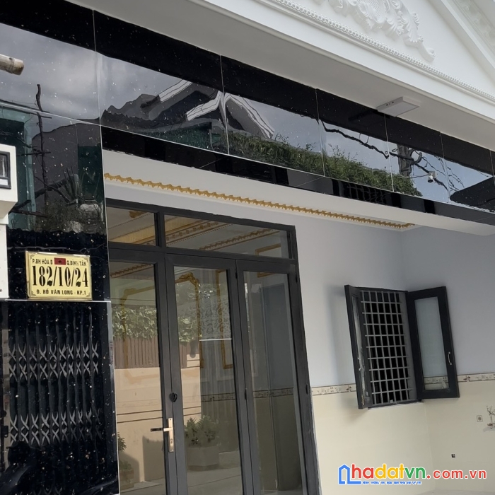 Bán nhà vị trí đẹp tại bình tân