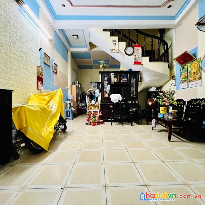 Bán nhà huỳnh văn nghệ-tân bình-nở hậu -120m2-sổ vuông vức-nhỉnh 4 tỷ.