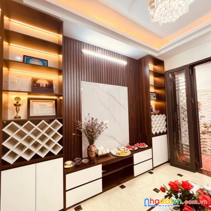 Nhà mới hoàng mai - 31m2 5 tầng - tặng full nội thất - gần phố