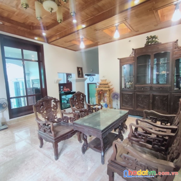 Bán biệt thự sân vườn - xuân la tây hồ - nhà ở sướng diện tích rộng - giá cực rẻ - vài bước ra tới