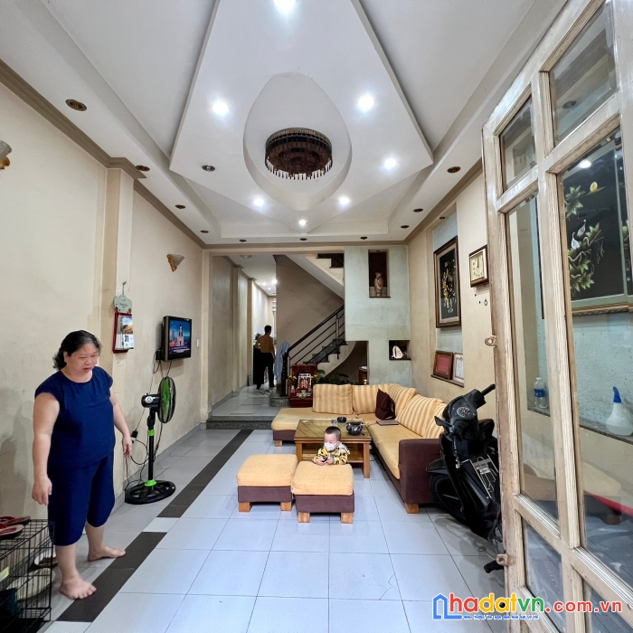 Chính chủ cần bán nhà 54,2m2 ở phường nguyễn thái bình, quận 1, tp hcm